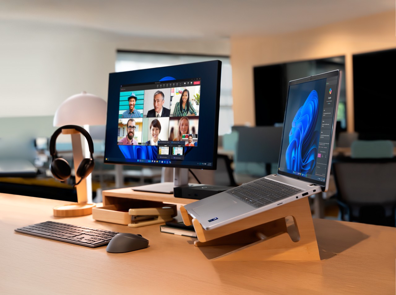 Accelerating SMB Business with Dell AI PCs